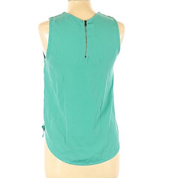 Aqua Everly Sleeveless Top - Picture 3 of 5